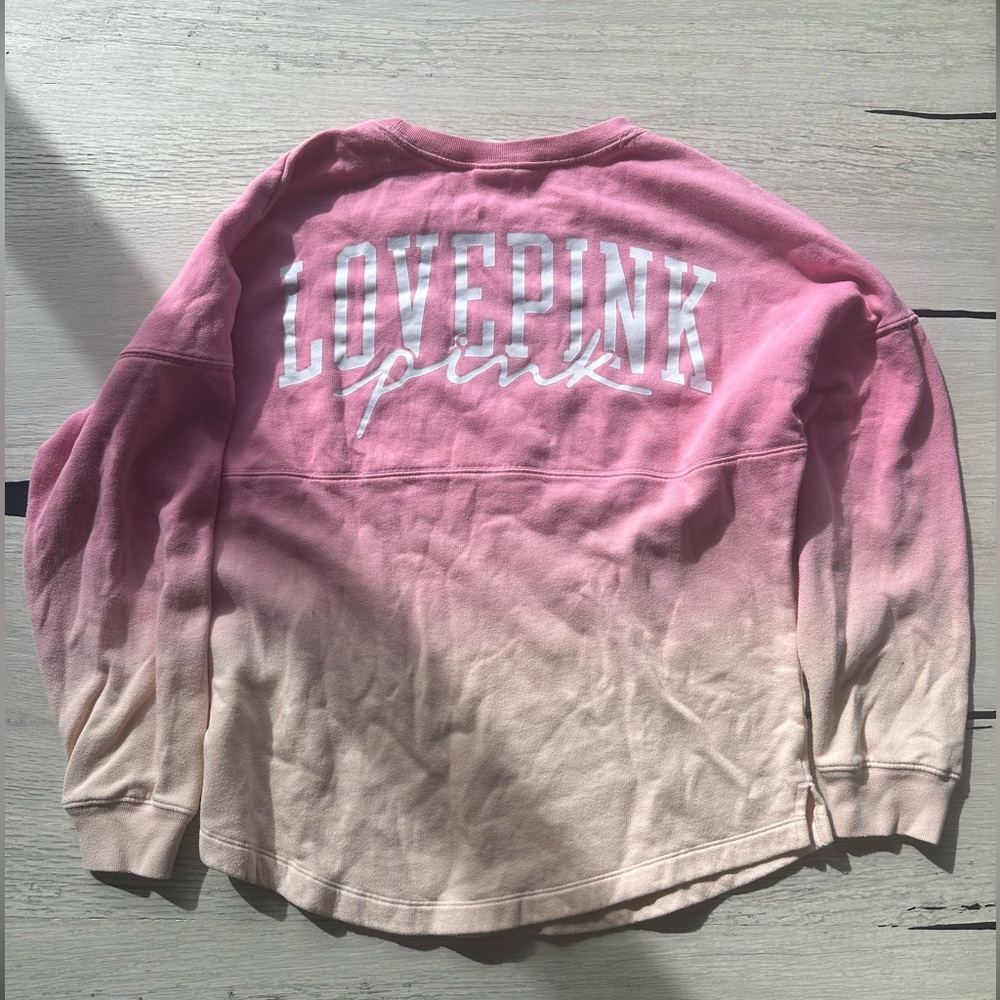 VS pink crew neck